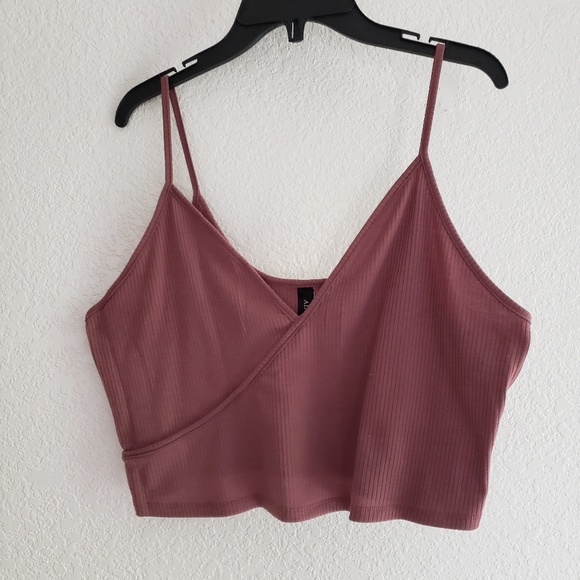 Adore Me Tops - Adore me rose crop top